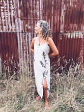 Load image into Gallery viewer, Knotweed White Strappy Dress - S/M
