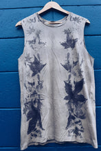 Load image into Gallery viewer, Mens Liquid Amber &amp; Maple tank - Cotton M - Homegrown Botanica
