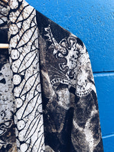 Load image into Gallery viewer, Batik Kimono - Java - Dark with sleeve detailing - Homegrown Botanica
