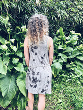 Load image into Gallery viewer, Wild Grey dress ~ L
