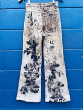 Load image into Gallery viewer, Wild Rollas Flare Jeans ~ Cotton ~ 6
