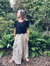 Load image into Gallery viewer, Wild Eucalyptus skirt ~ Viscose ~ M
