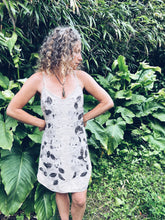 Load image into Gallery viewer, Wild Feijoa dress ~ XL
