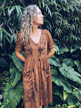 Load image into Gallery viewer, Brown Botanical dress ~ S/M
